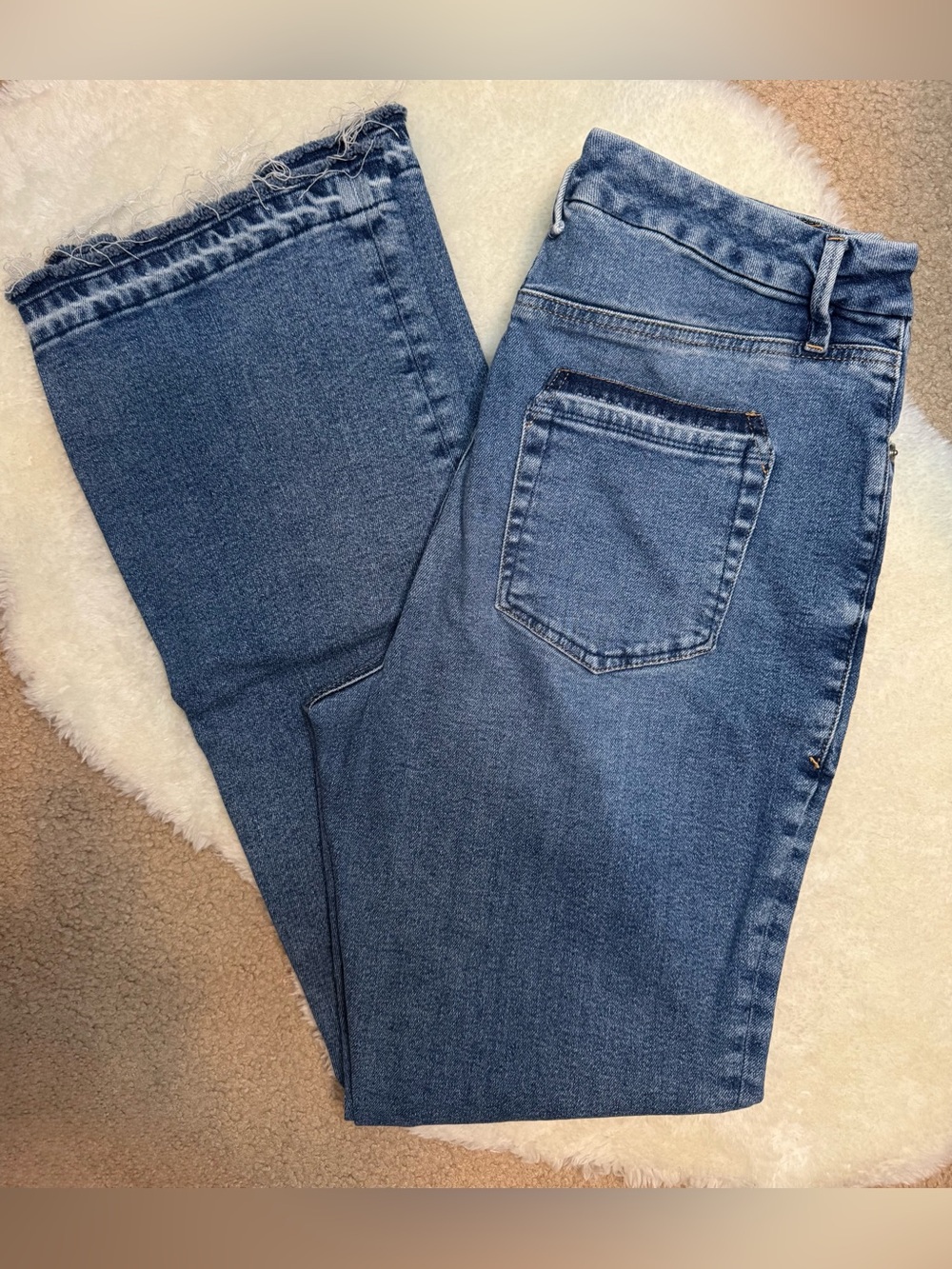 Good American Women’s Blue Denim Flare Jeans with Raw Hem Size 14/32